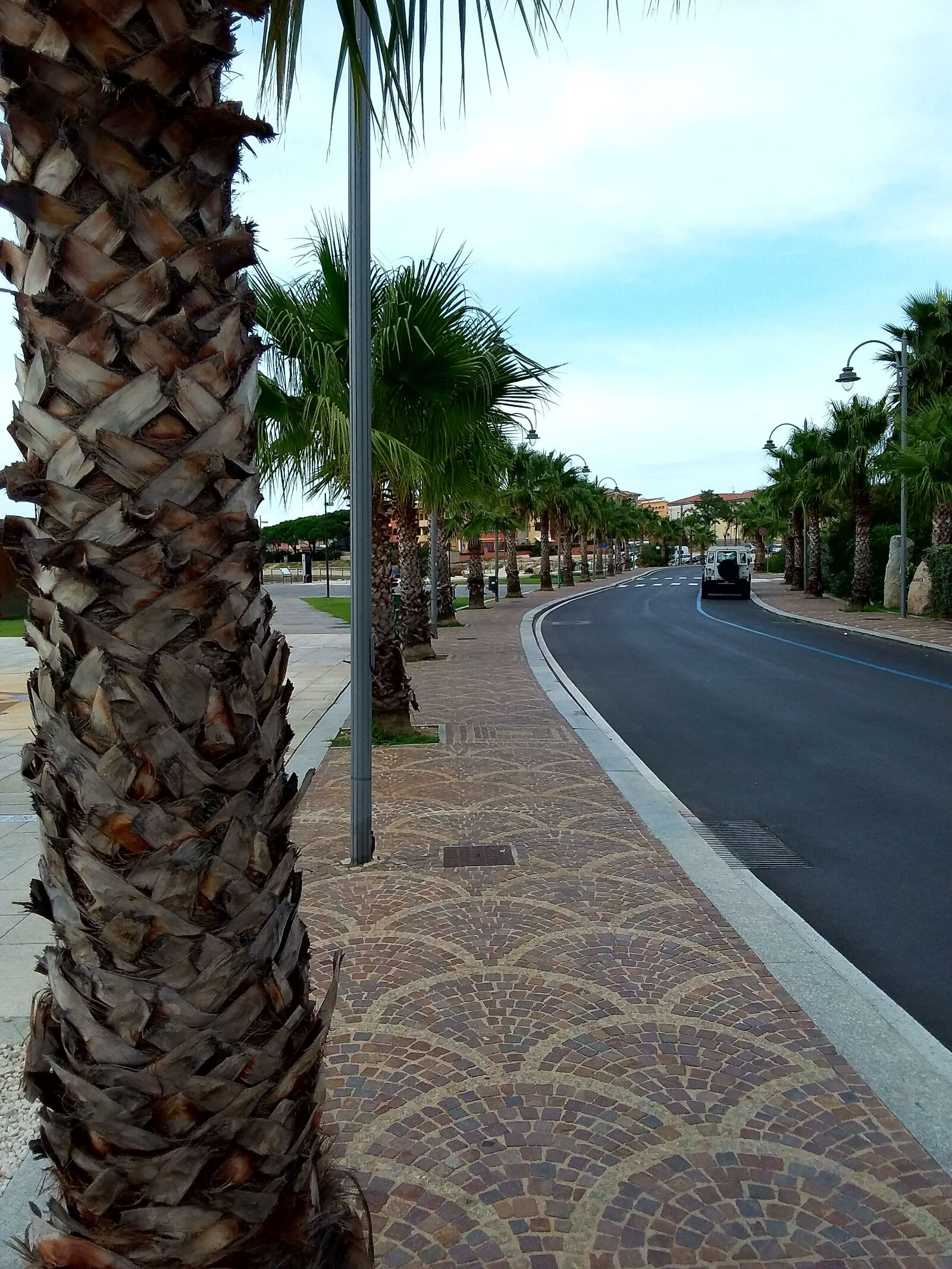 Samsung Galaxy Tab S2 sample photo. Waterfront, road, summer photography