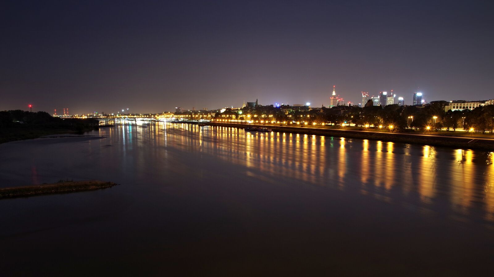 Pentax K-S2 sample photo. Warsaw, wisla, night photography