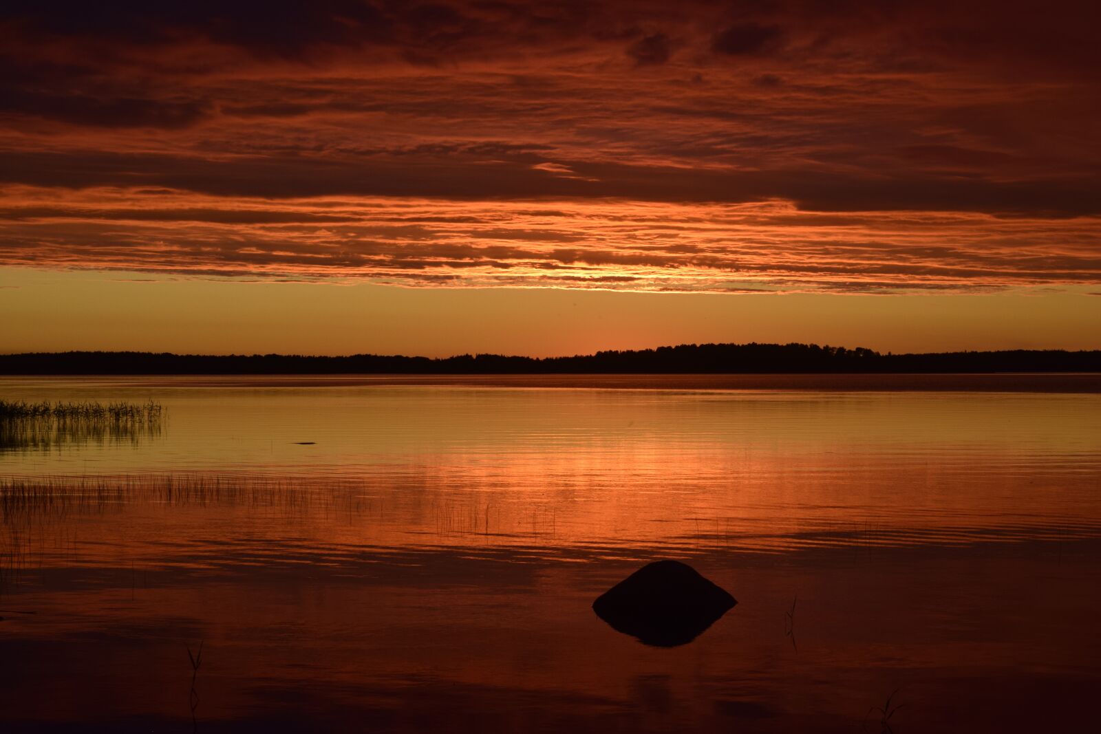 Nikon D3300 sample photo. Lake, sunset, stone photography
