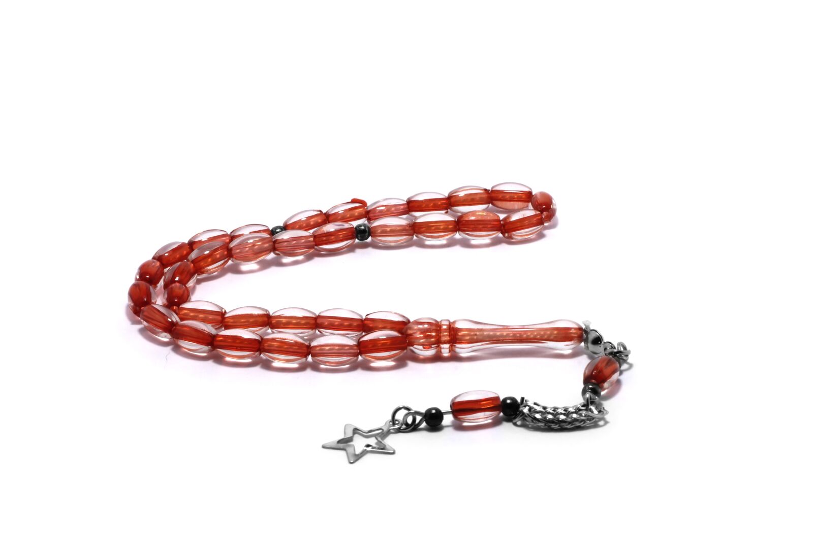 Canon EOS 1100D (EOS Rebel T3 / EOS Kiss X50) + Canon EF 50mm F1.8 II sample photo. Rosary, red rosary, star photography