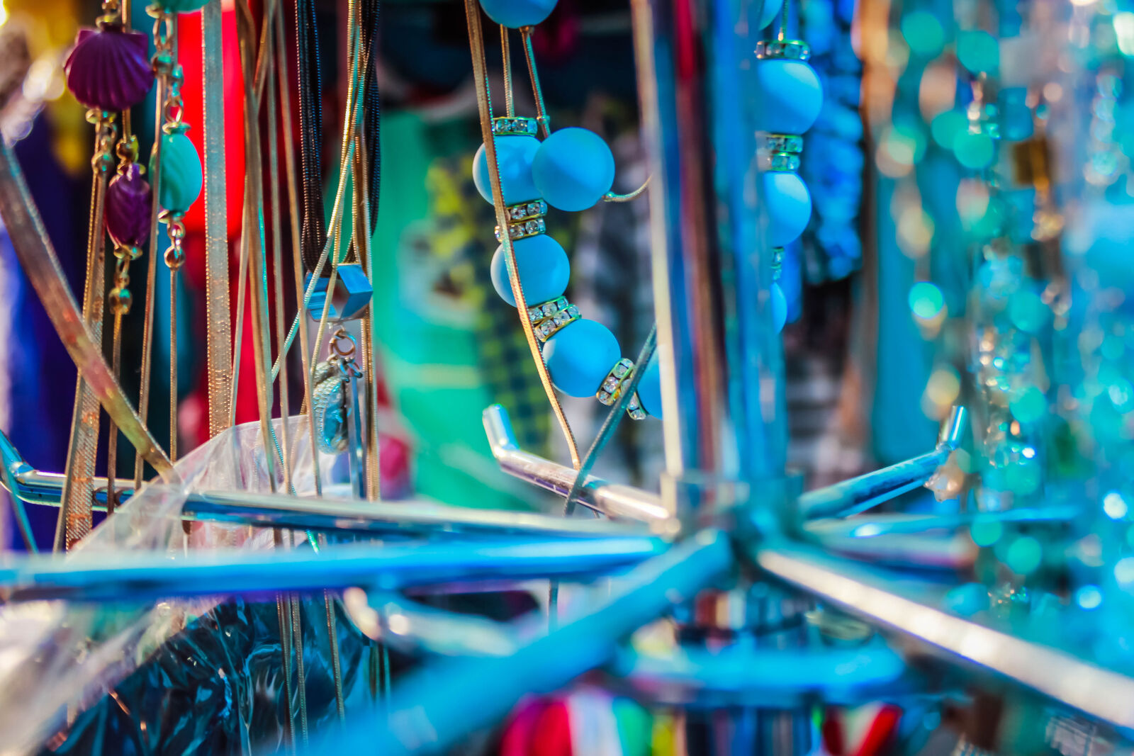 Canon EF-S 18-55mm F3.5-5.6 IS sample photo. Colourful, jewellery photography