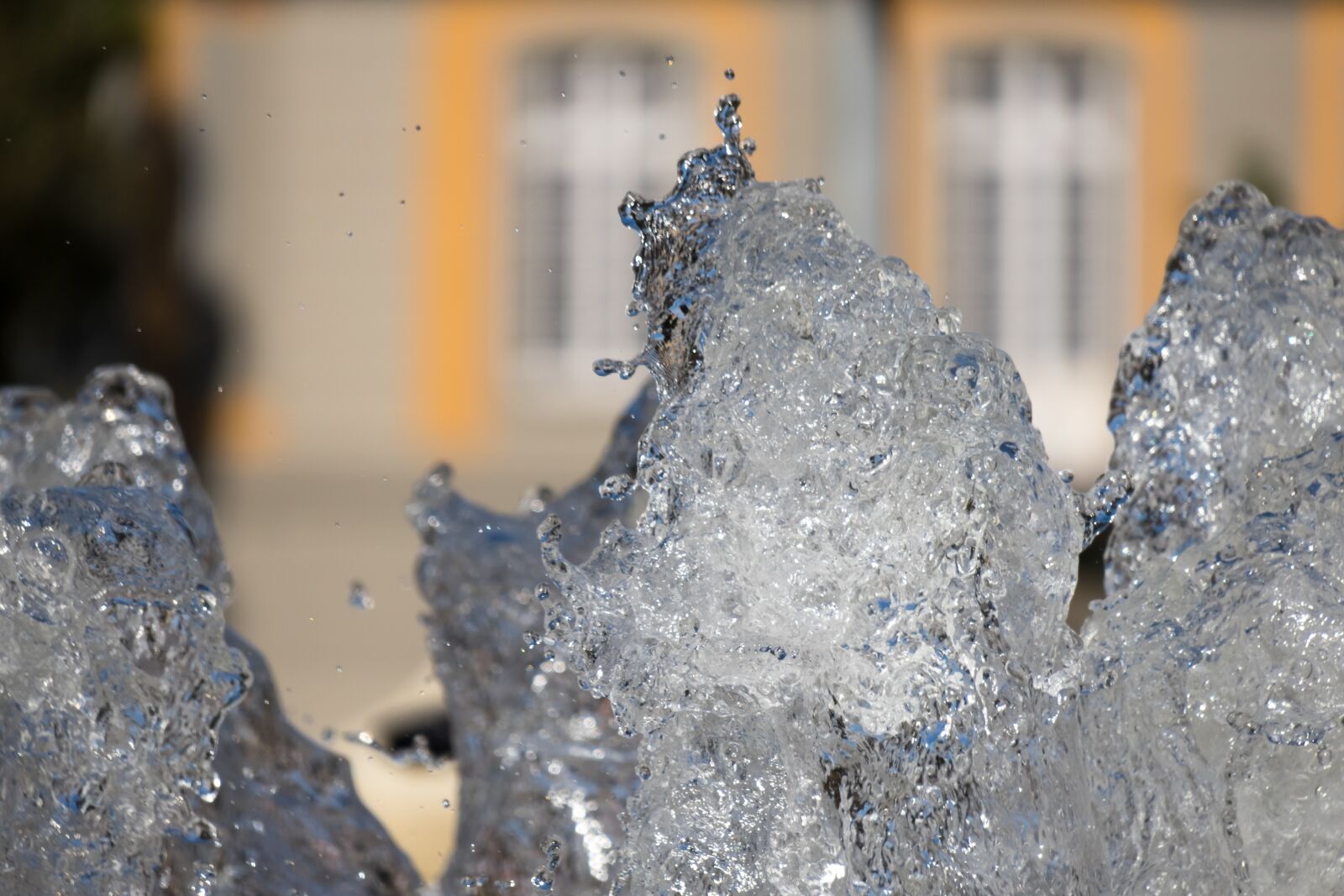 Canon PowerShot G3 X sample photo. Fountain, bubble, inject photography