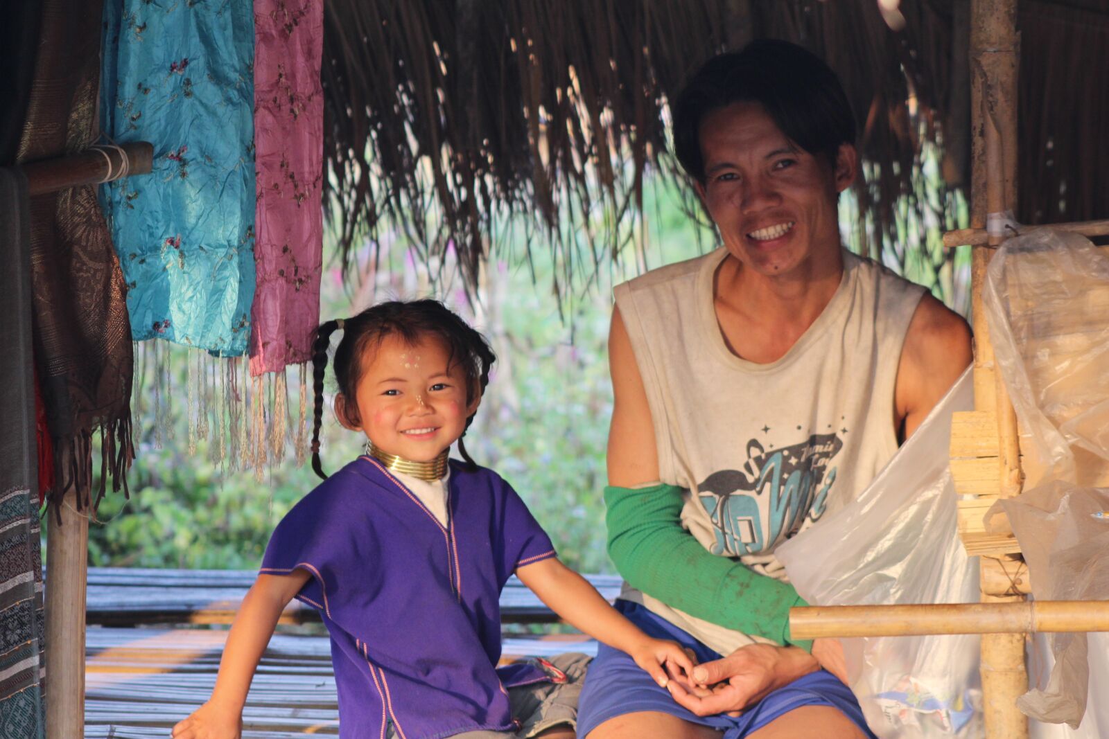 Canon EOS 650D (EOS Rebel T4i / EOS Kiss X6i) sample photo. Father, daughter, family photography
