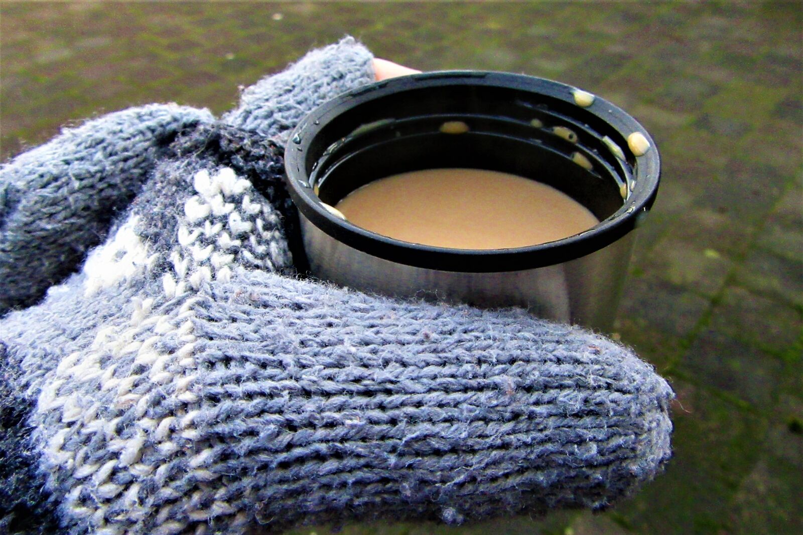 Canon PowerShot SX610 HS sample photo. Cold, coffee, gloves photography