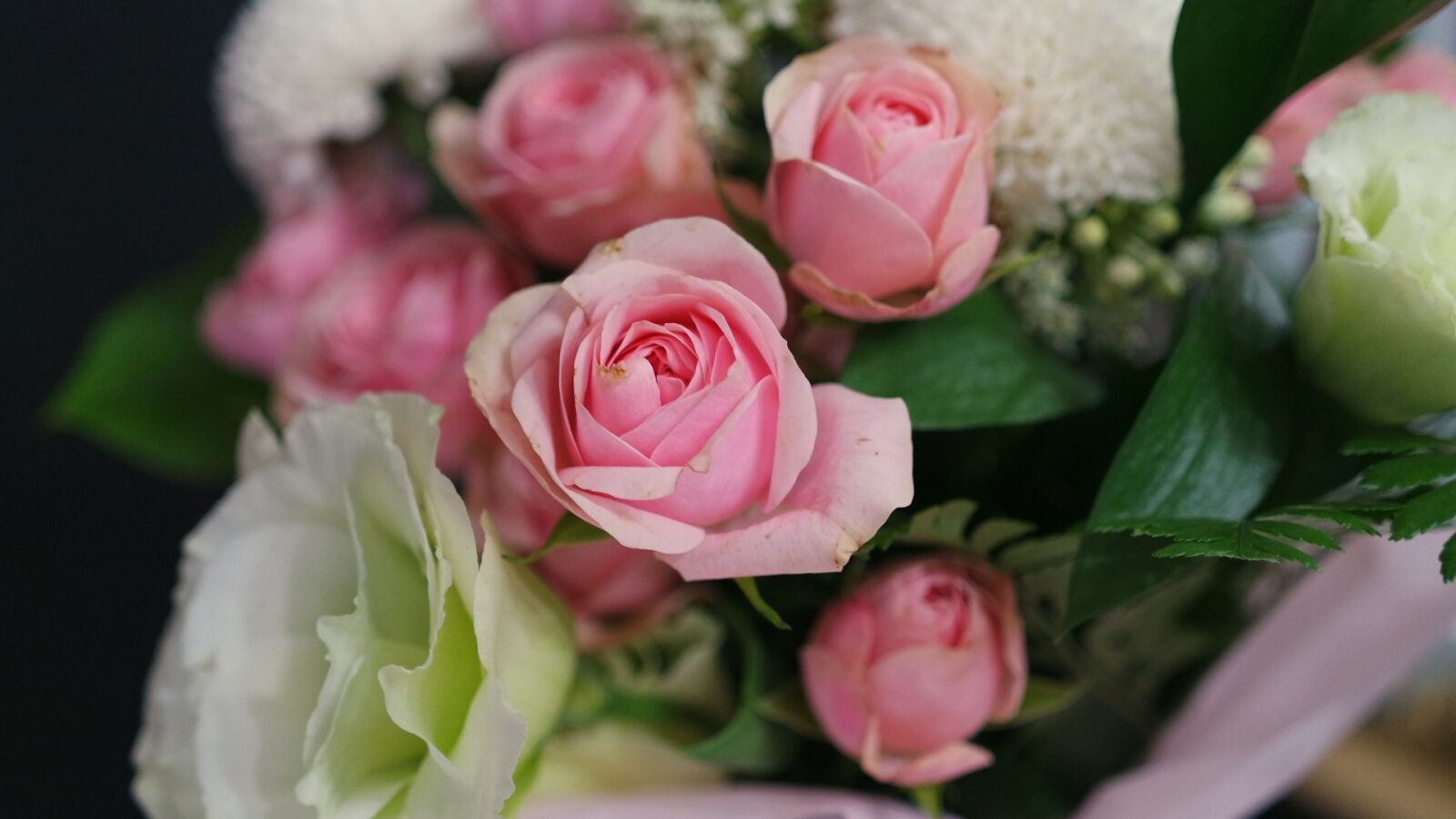 NX-M 17mm F1.8 sample photo. Flowers, bouquet, pink photography
