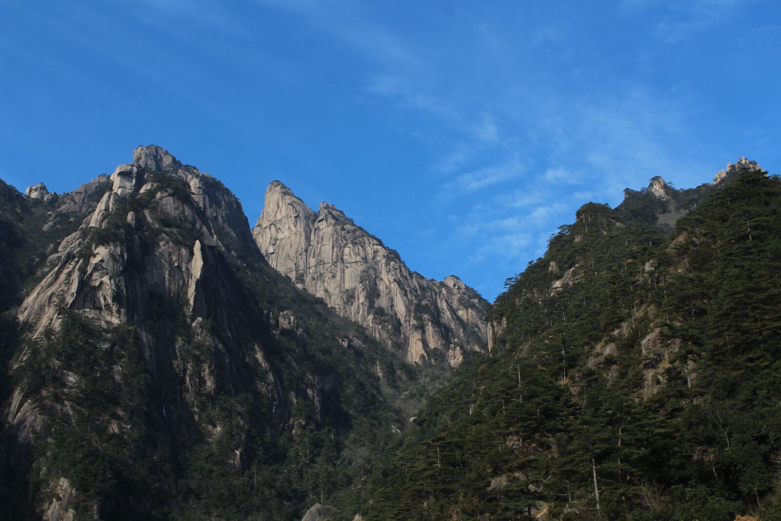 Canon EOS 700D (EOS Rebel T5i / EOS Kiss X7i) sample photo. Mountain, sky, outdoors photography