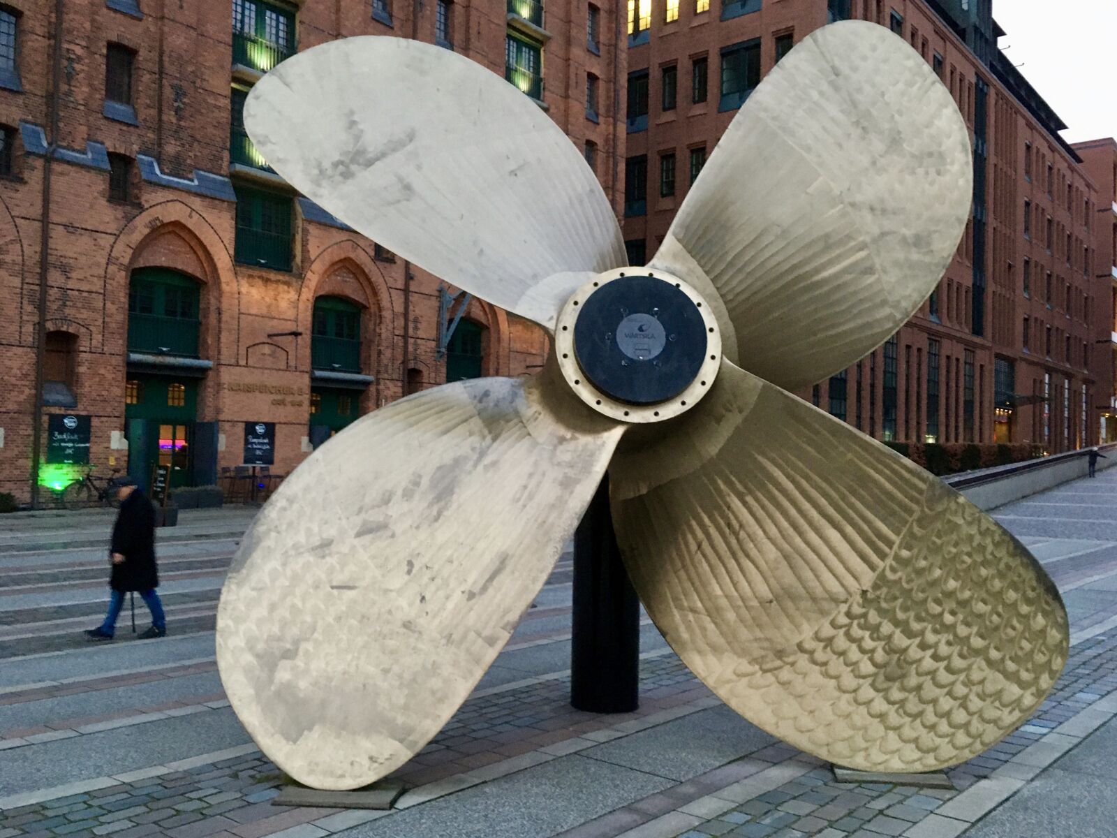 iPhone SE back camera 4.15mm f/2.2 sample photo. Propeller, art object, sculpture photography