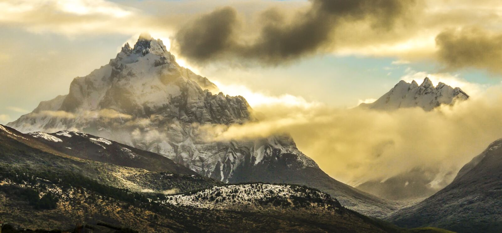 Nikon D300 sample photo. Mountains, ushuaia, landscape photography