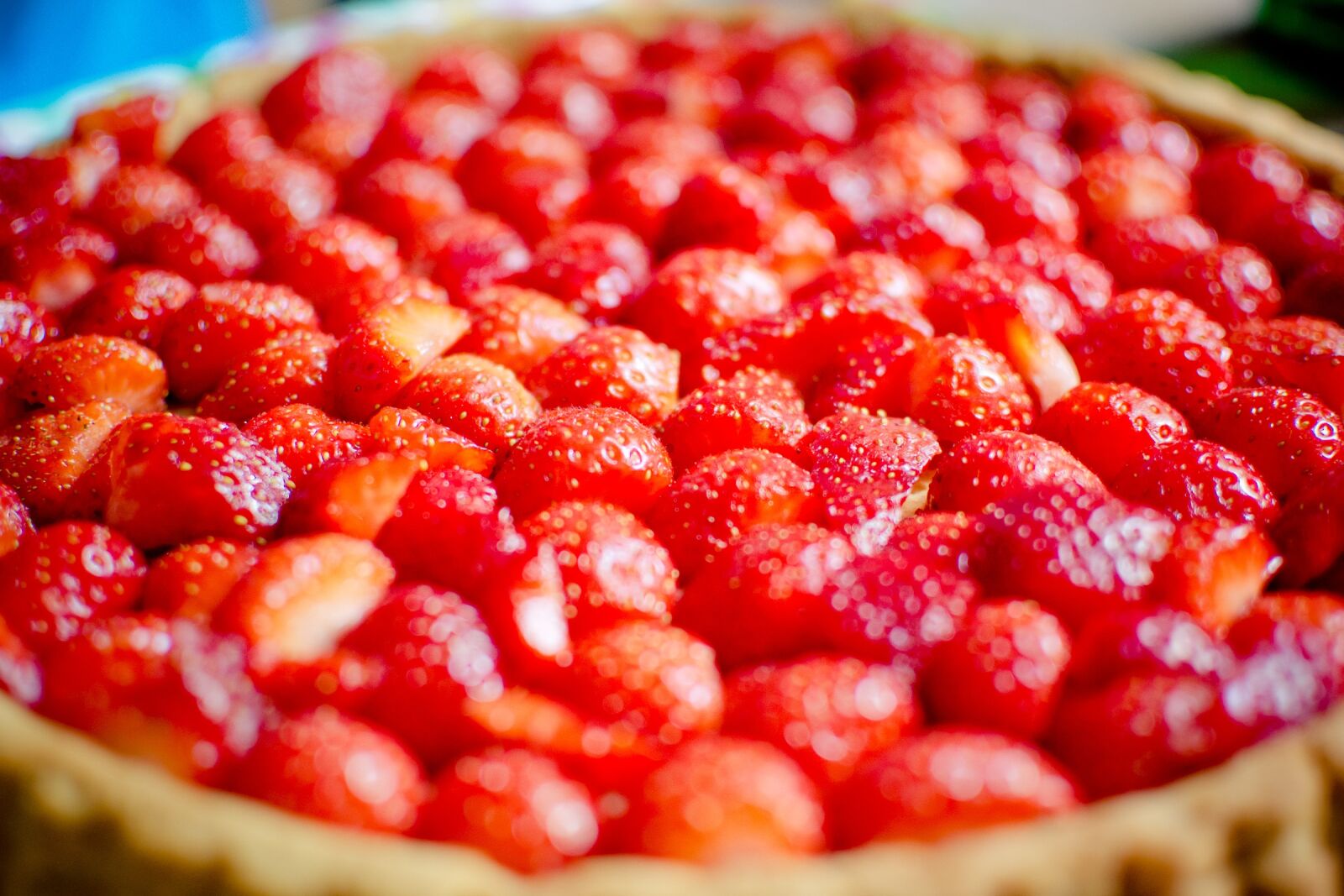 Nikon D7100 sample photo. Strawberry cake, strawberries, cake photography