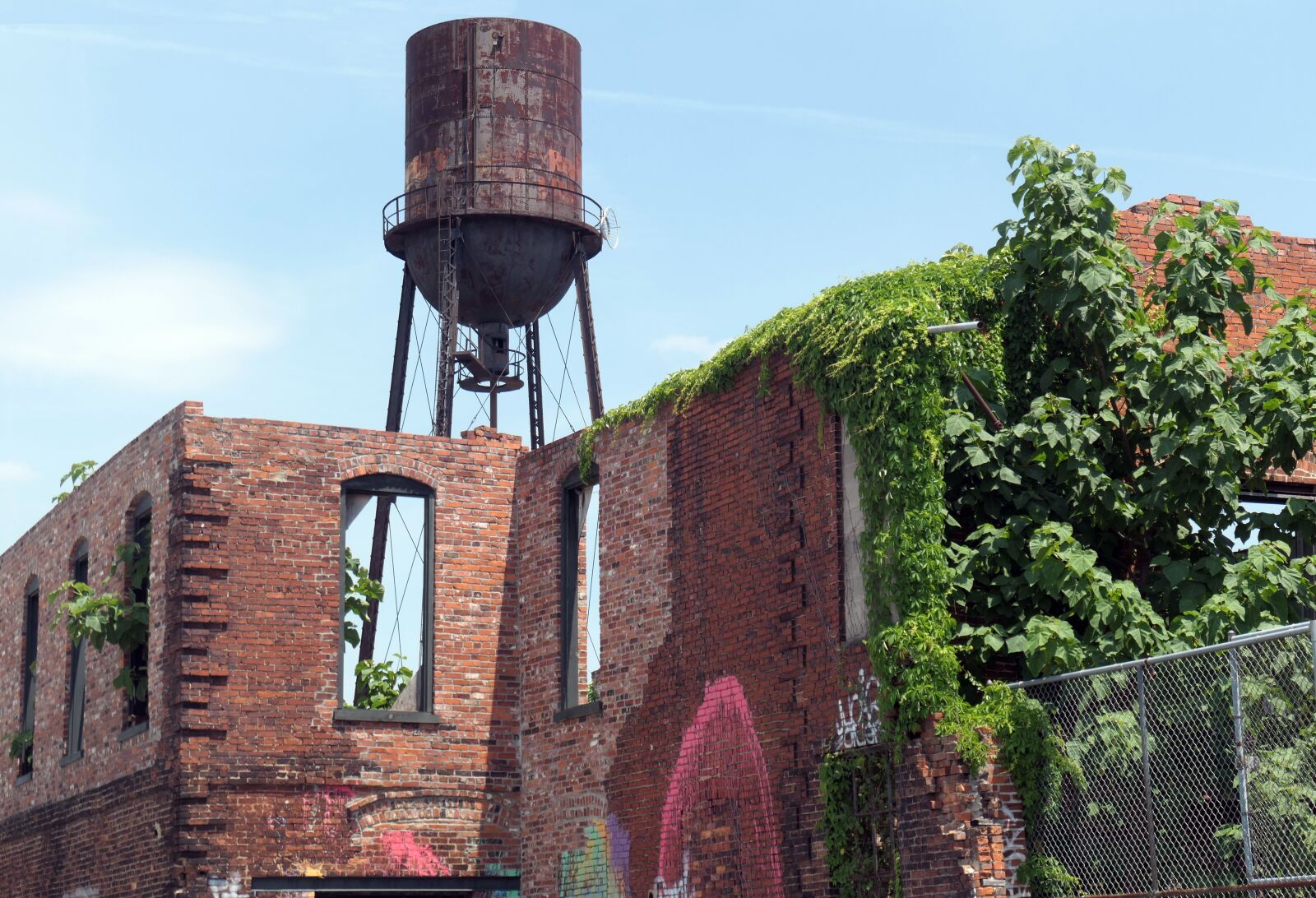 Panasonic DC-TZ200 sample photo. Water tank, ruin, grafitti photography