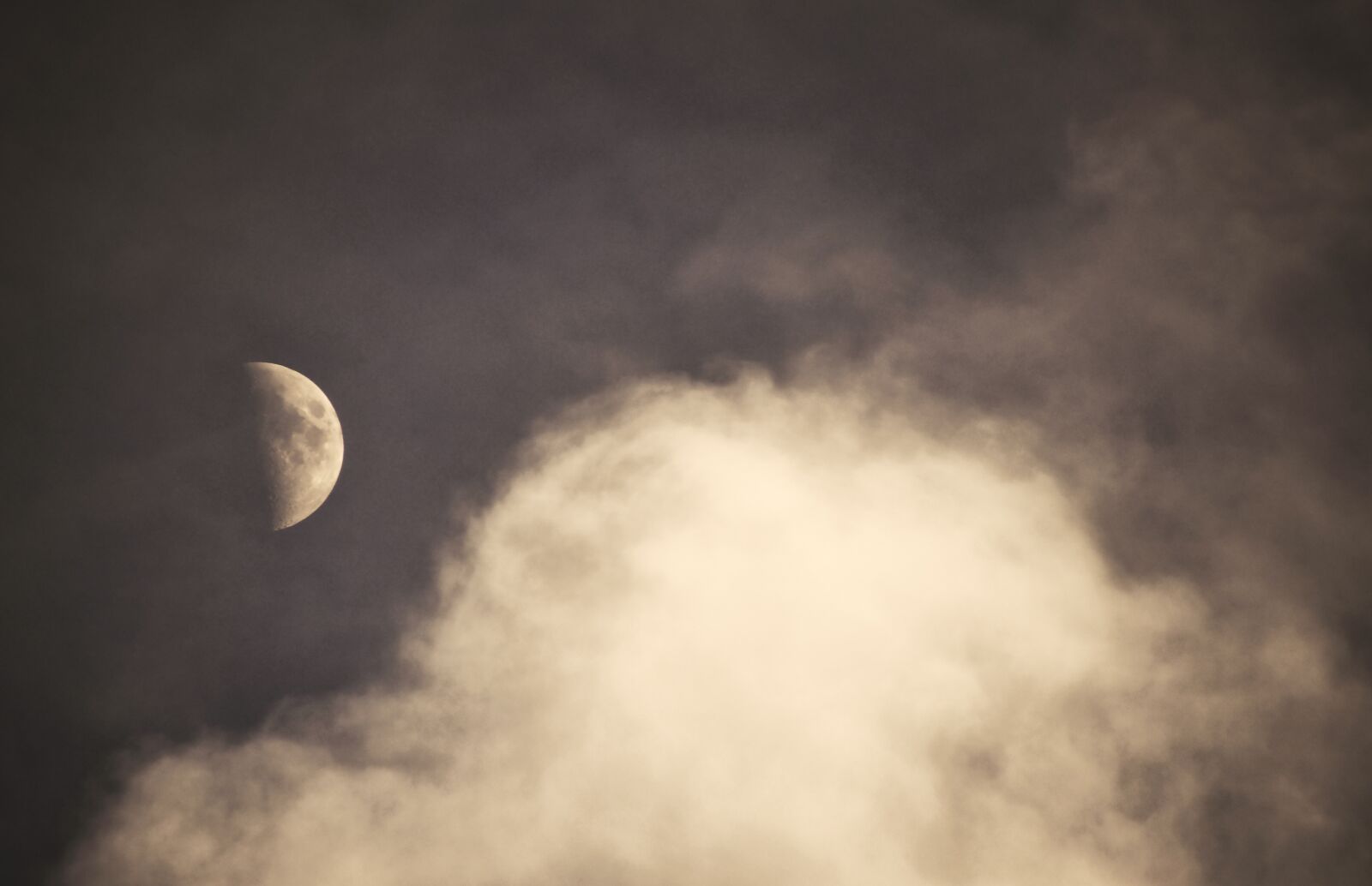 Nikon D7500 sample photo. Moon, at night, cloud photography