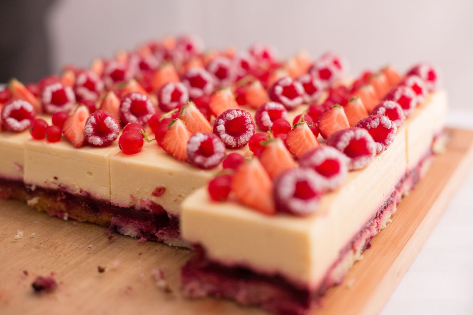 Canon EOS 6D + Canon EF 50mm F1.4 USM sample photo. Food, dessert, fruit photography