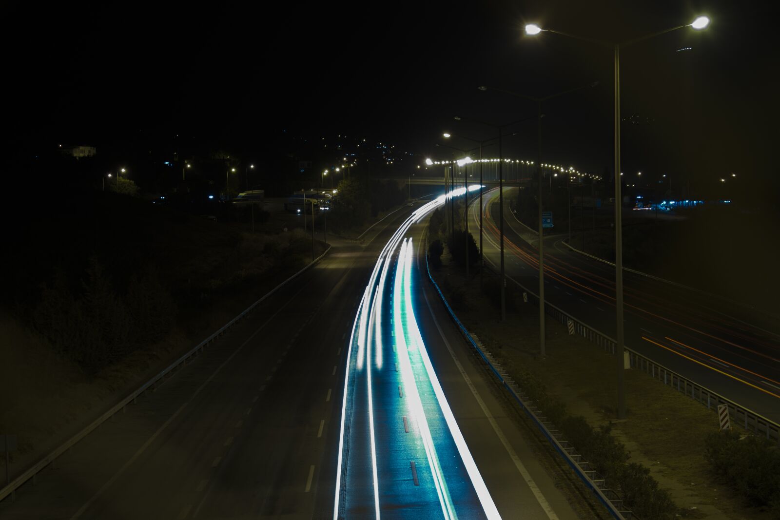 Nikon D3300 sample photo. Night, light, road photography