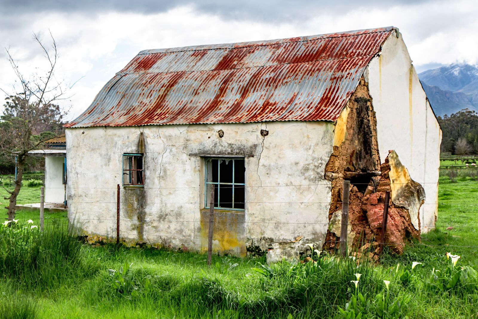 Canon EOS 70D sample photo. Rustic house, country house photography