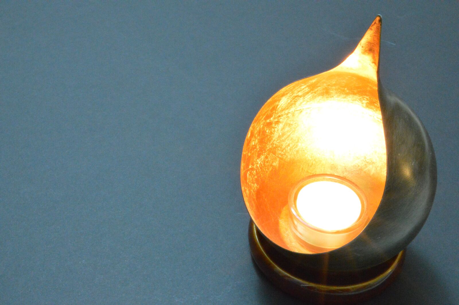 Nikon D3200 sample photo. Candle, light, golden photography