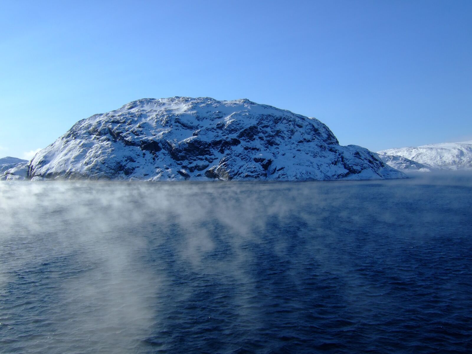 Fujifilm FinePix F31fd sample photo. Norway, sea, ice photography