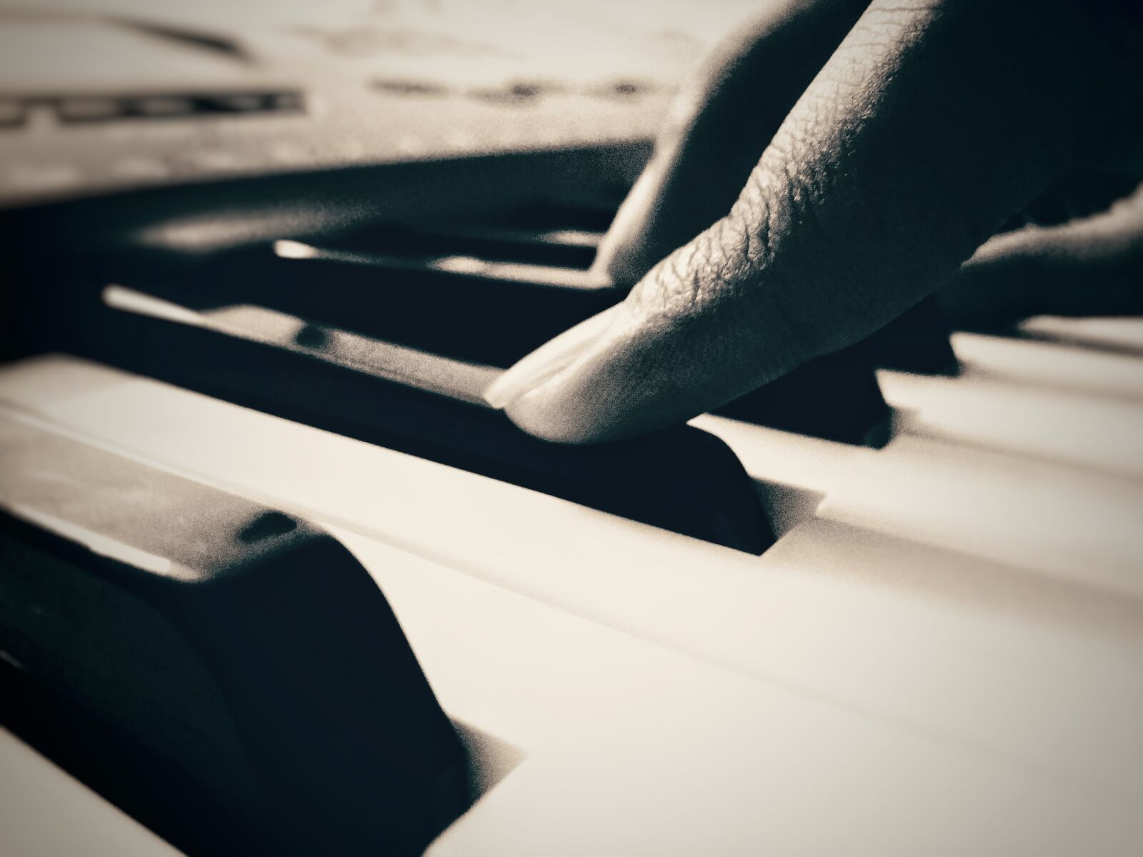 Samsung Galaxy J5 sample photo. Piano, music, playing photography