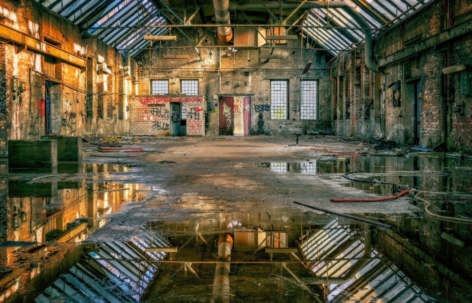 Nikon D3300 sample photo. Hall, factory, mirroring photography