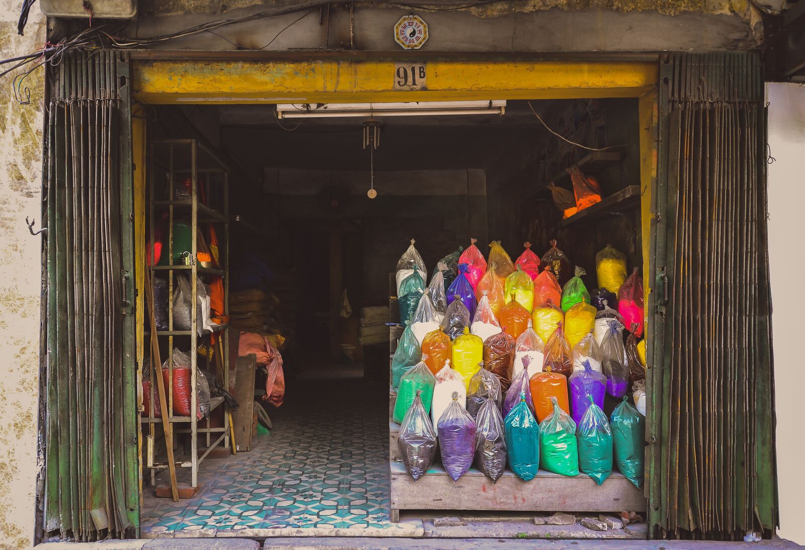 Nikon D3100 sample photo. Colours, phillipines, shop photography