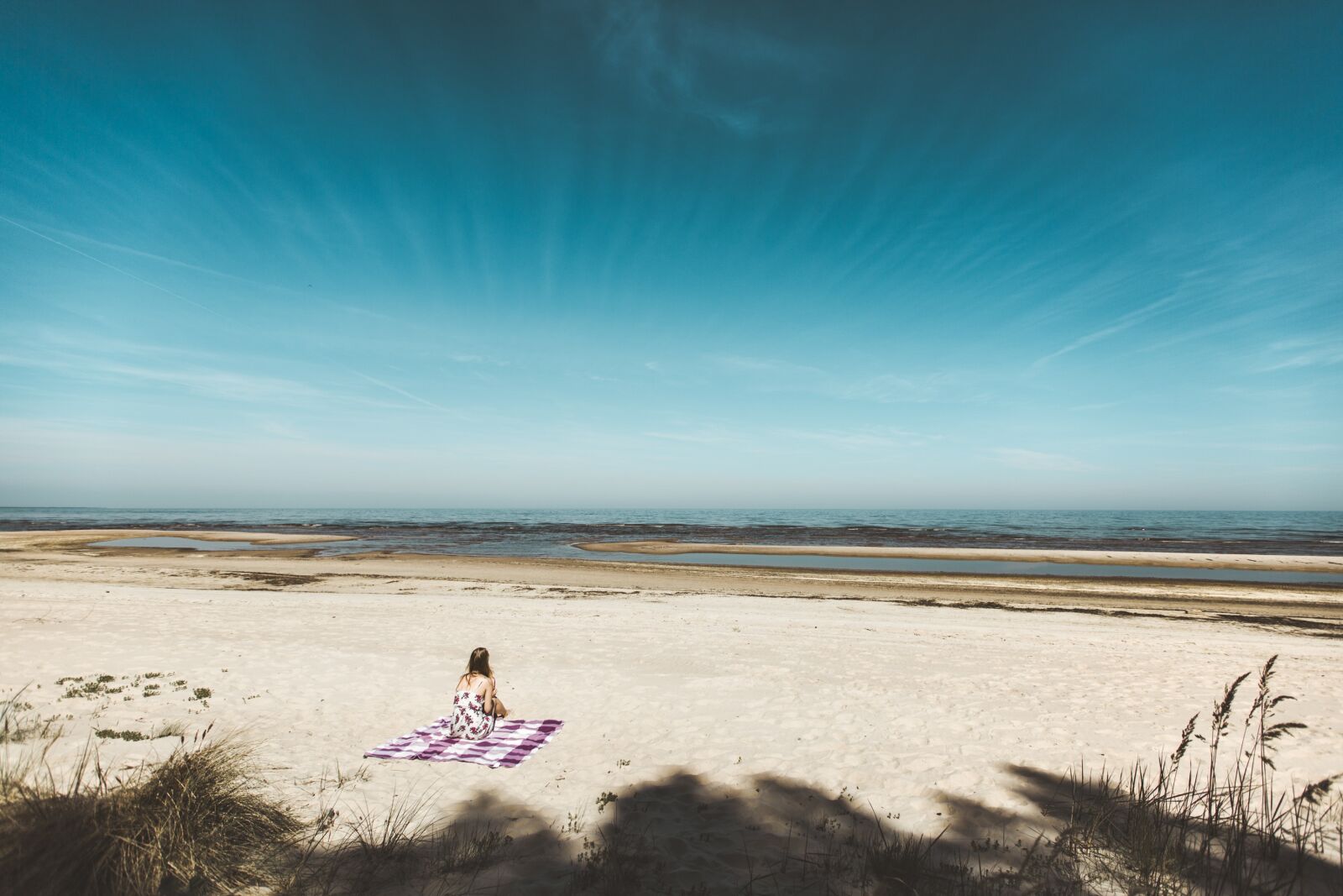 Canon EF 16-35mm F2.8L II USM sample photo. Sea, beach, summer photography