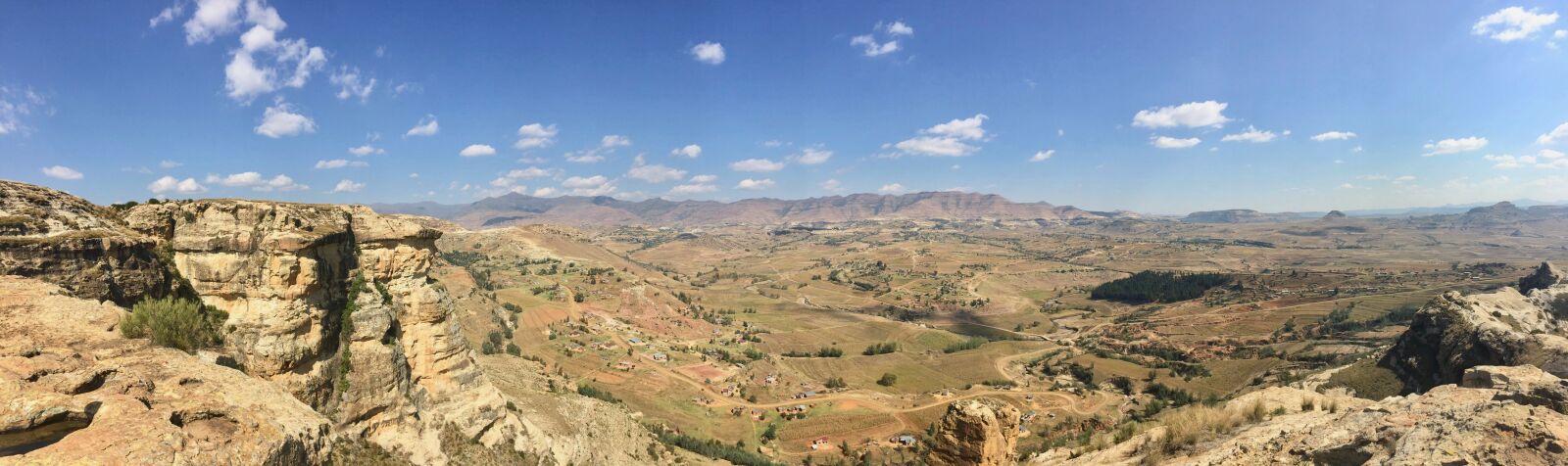 iPhone 6 back camera 4.15mm f/2.2 sample photo. Lesotho, buthe buthe, sandstone photography