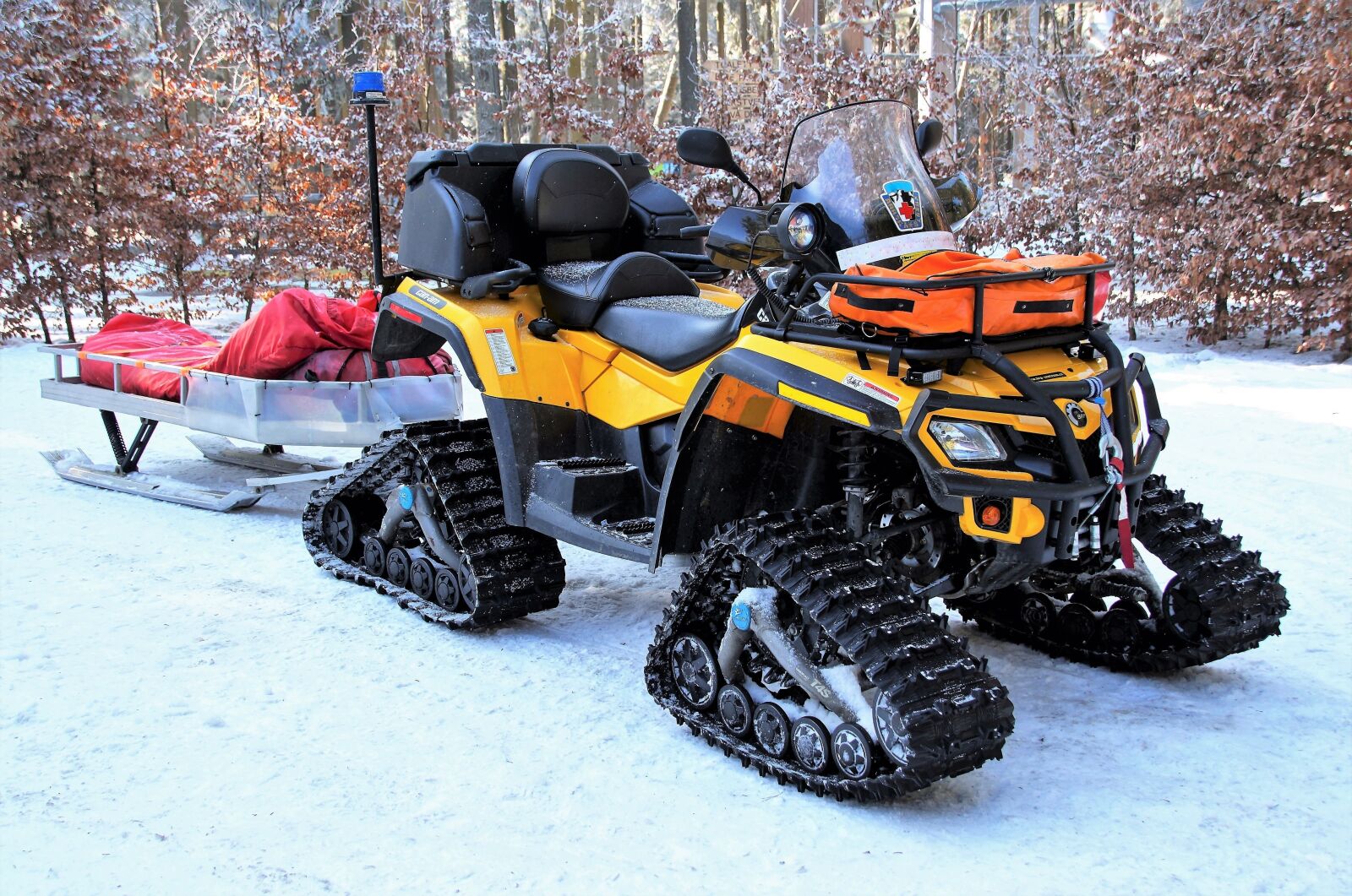 Sony SLT-A58 sample photo. Snowmobile, mountain rescue service photography