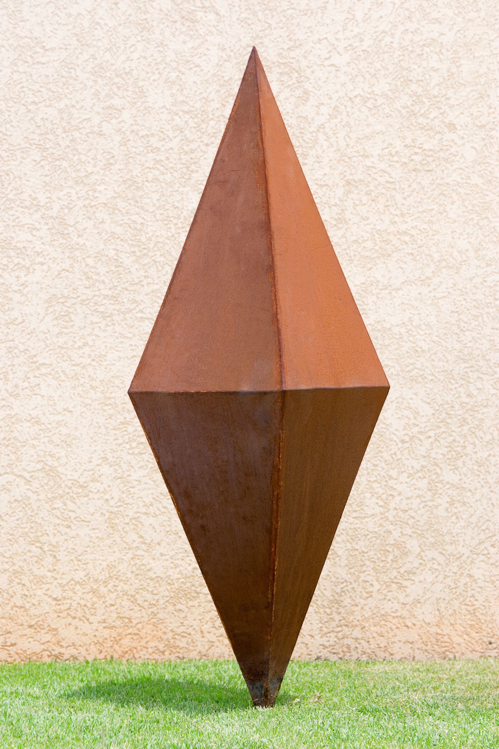 Canon EOS 20D sample photo. Art, sculpture, architecture photography