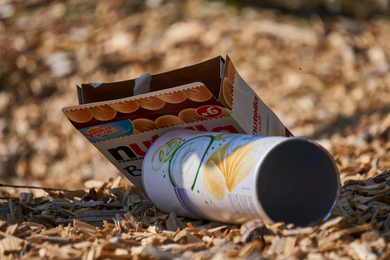 Sony E 55-210mm F4.5-6.3 OSS sample photo. Garbage, waste, disposed of photography