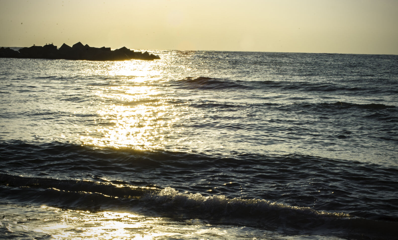 Nikon D700 sample photo. Beach, sea, sunrise photography