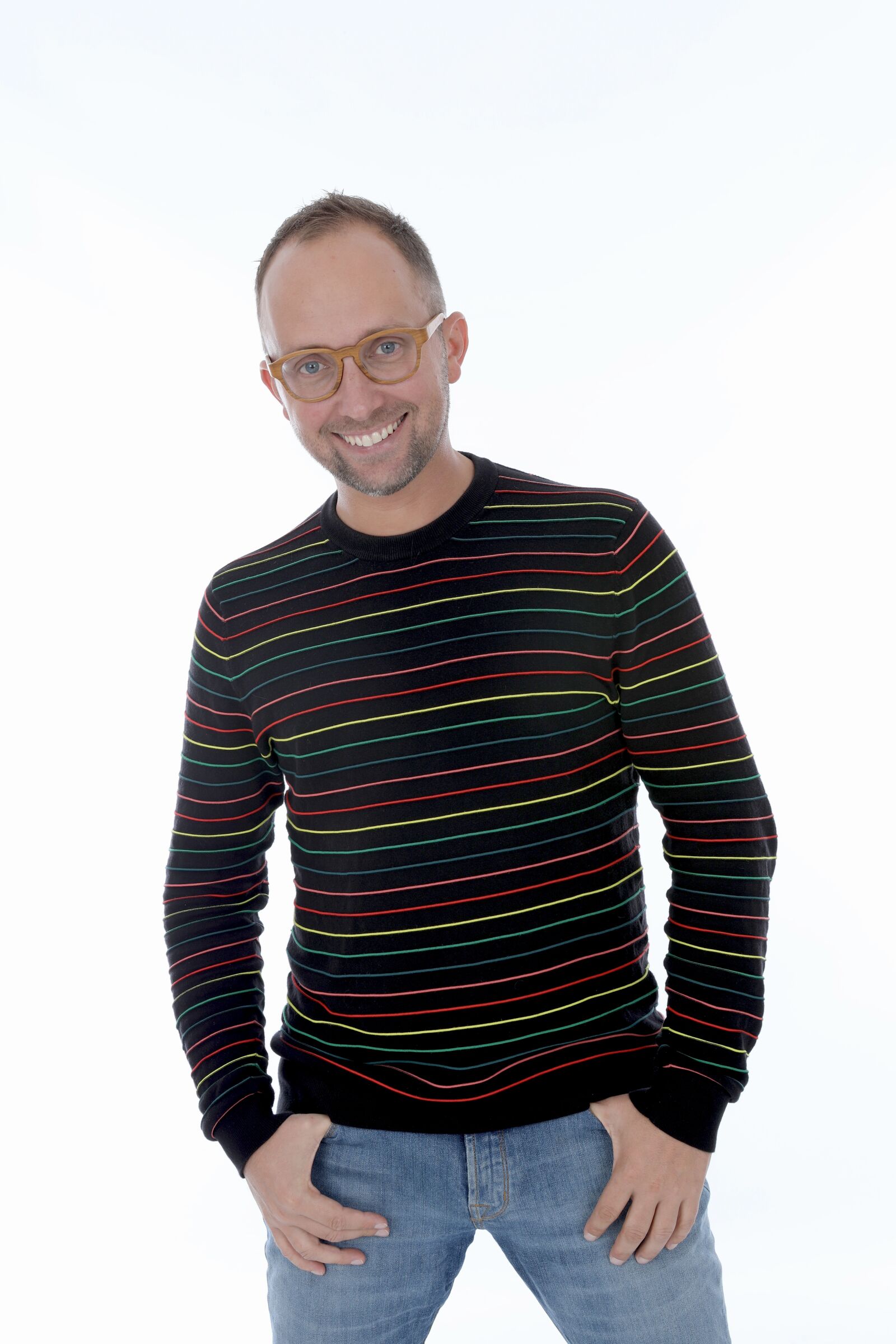 Canon EOS 5D Mark IV sample photo. Portrait, isolated, young photography