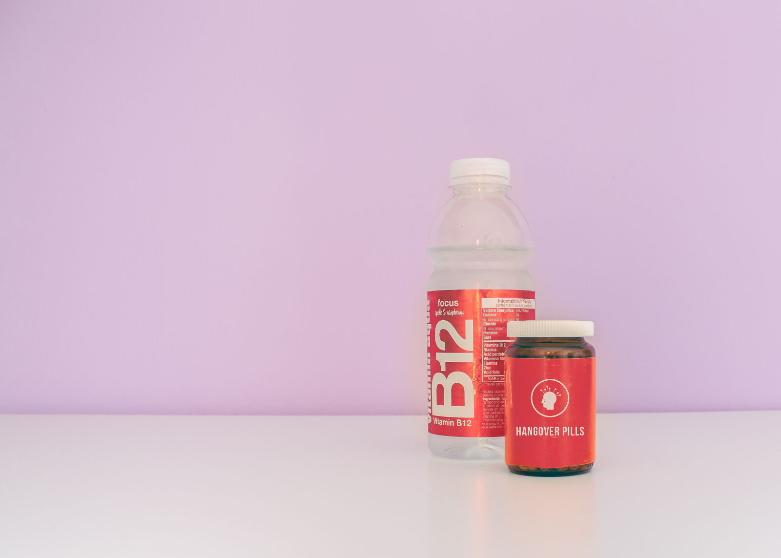 Canon EOS 550D (EOS Rebel T2i / EOS Kiss X4) sample photo. Bottle, hangover, minimalism, pills photography