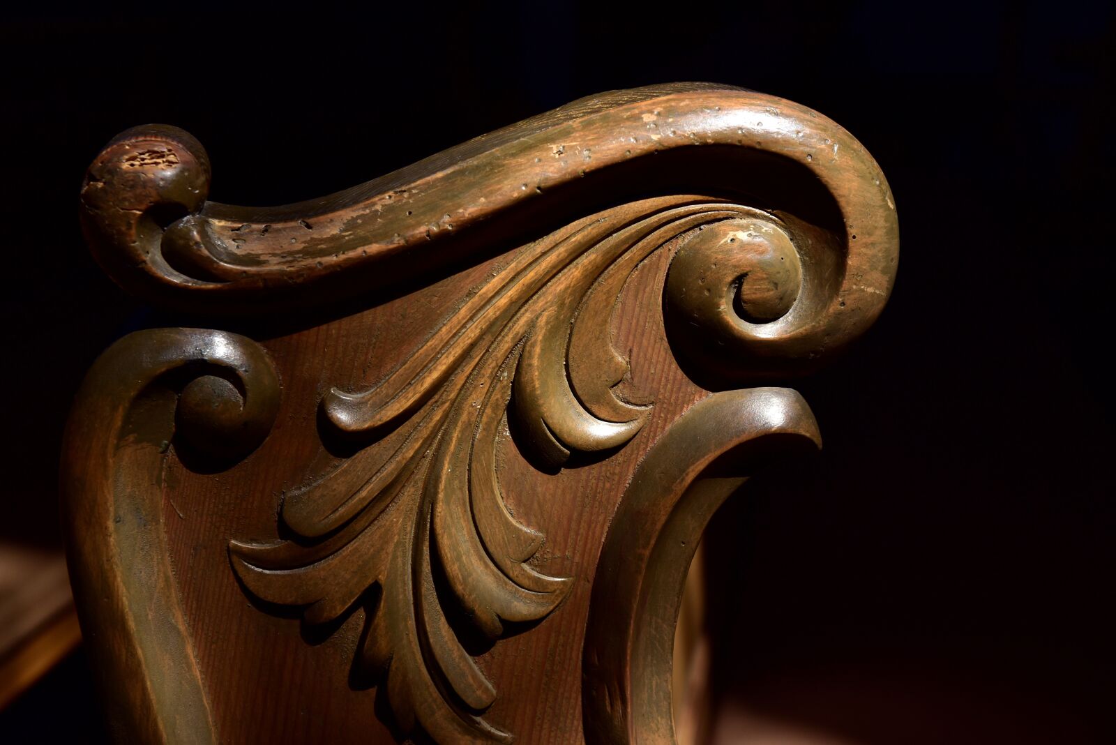 Nikon D750 sample photo. Pew, wood, old photography