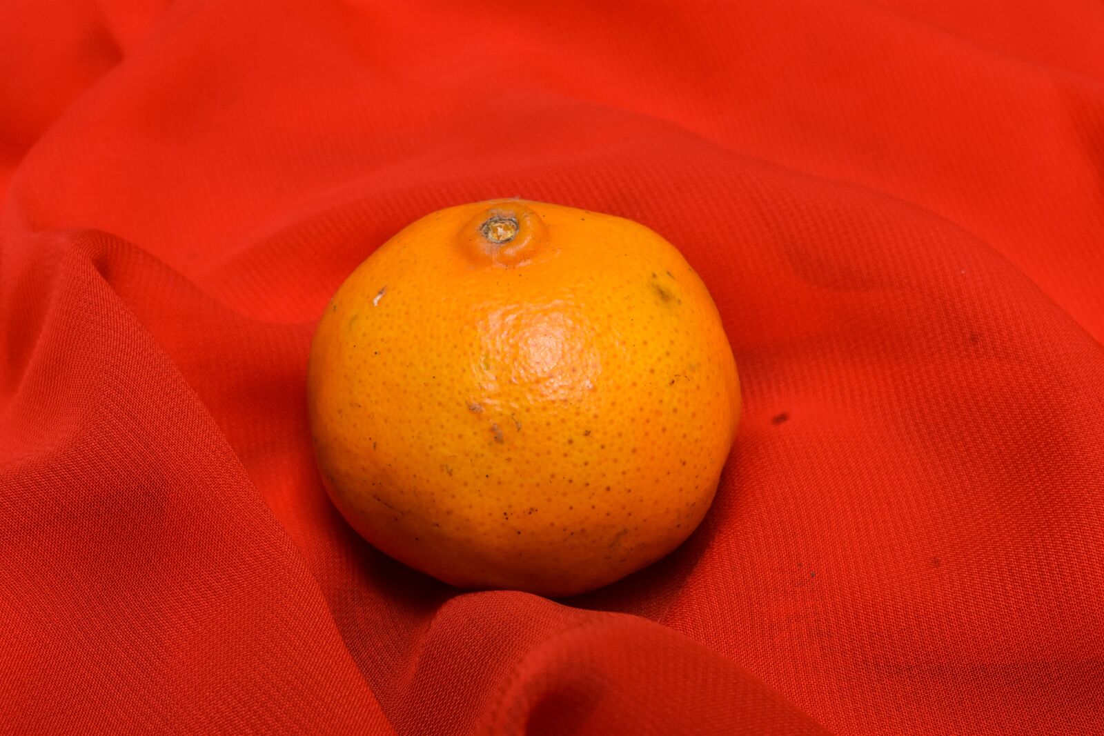 Nikon D3400 sample photo. Tangerine, fruit, vitamins photography