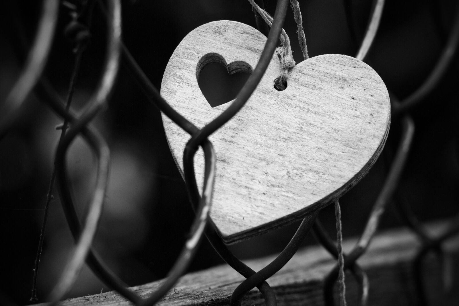 Canon EOS M sample photo. Heart, love, romance photography