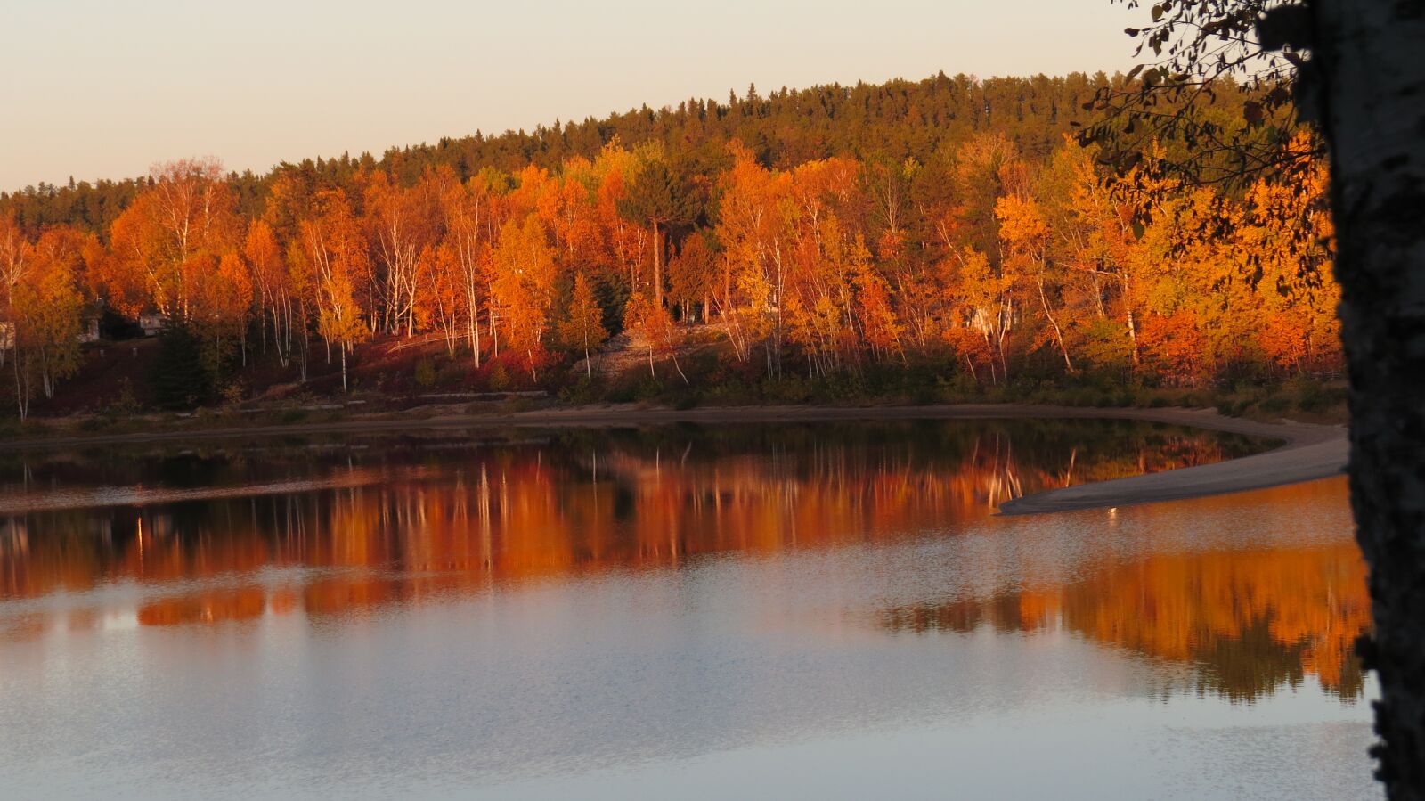 Canon PowerShot SX50 HS sample photo. Autumn, lake, view photography