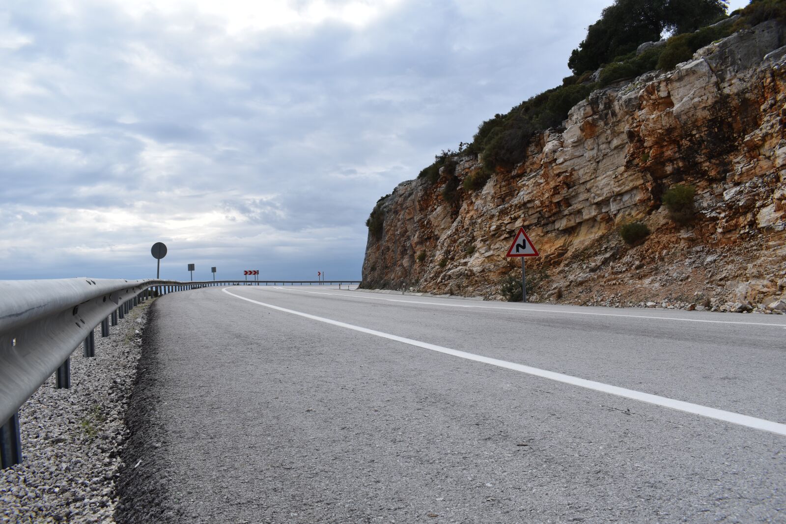 Nikon D3500 sample photo. Road, mountains, travel photography
