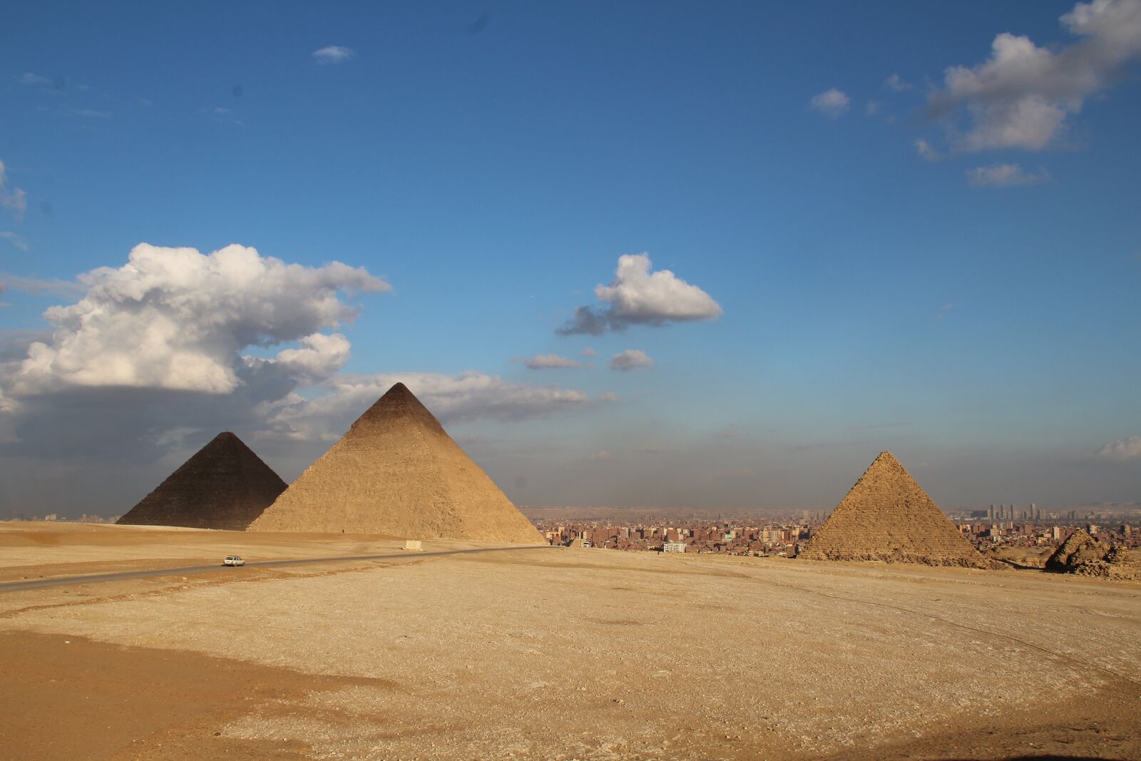Canon EOS 1200D (EOS Rebel T5 / EOS Kiss X70 / EOS Hi) sample photo. Egypt, pyramid, desert photography