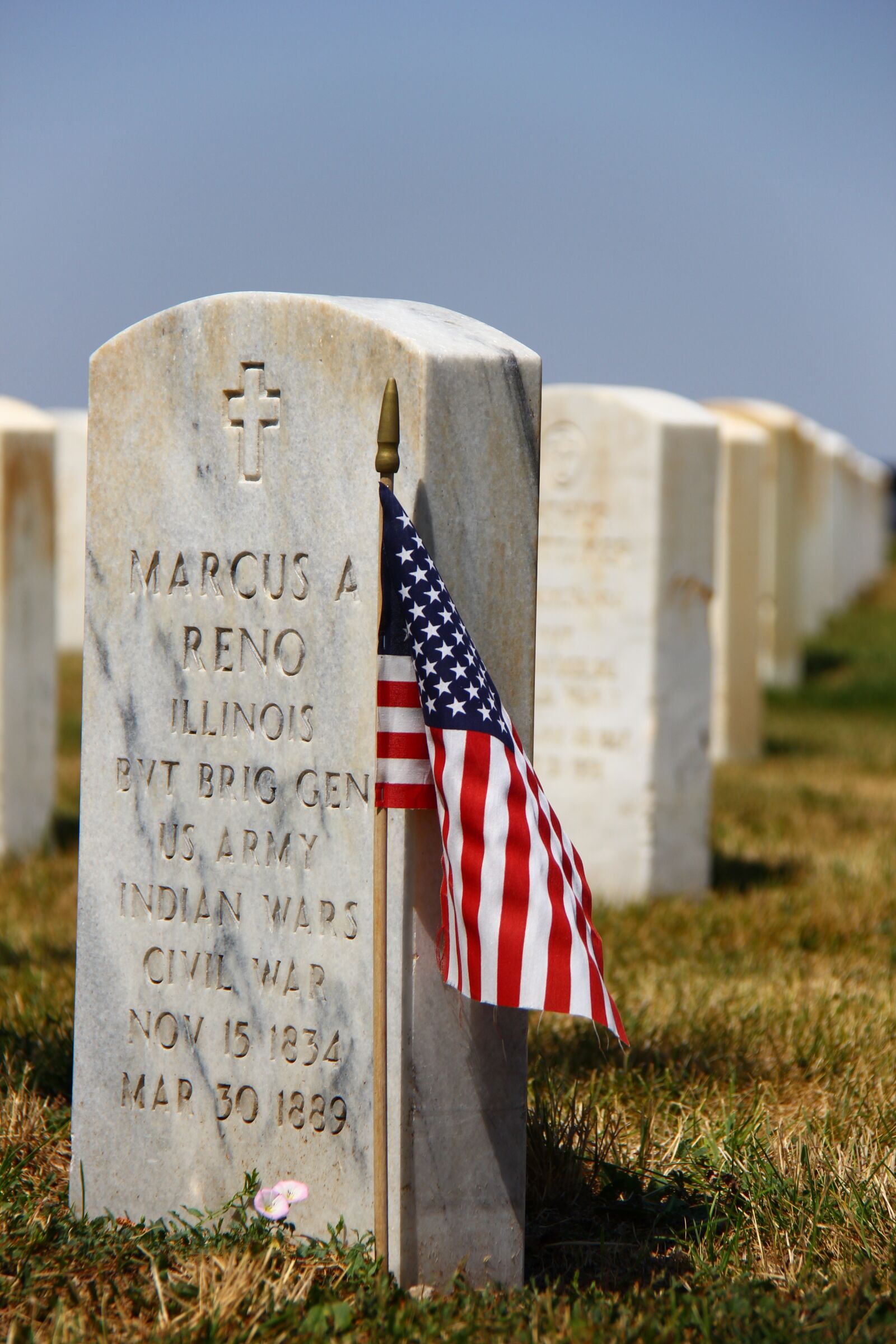 Canon EOS 60D sample photo. Graveyard, american flag, red photography