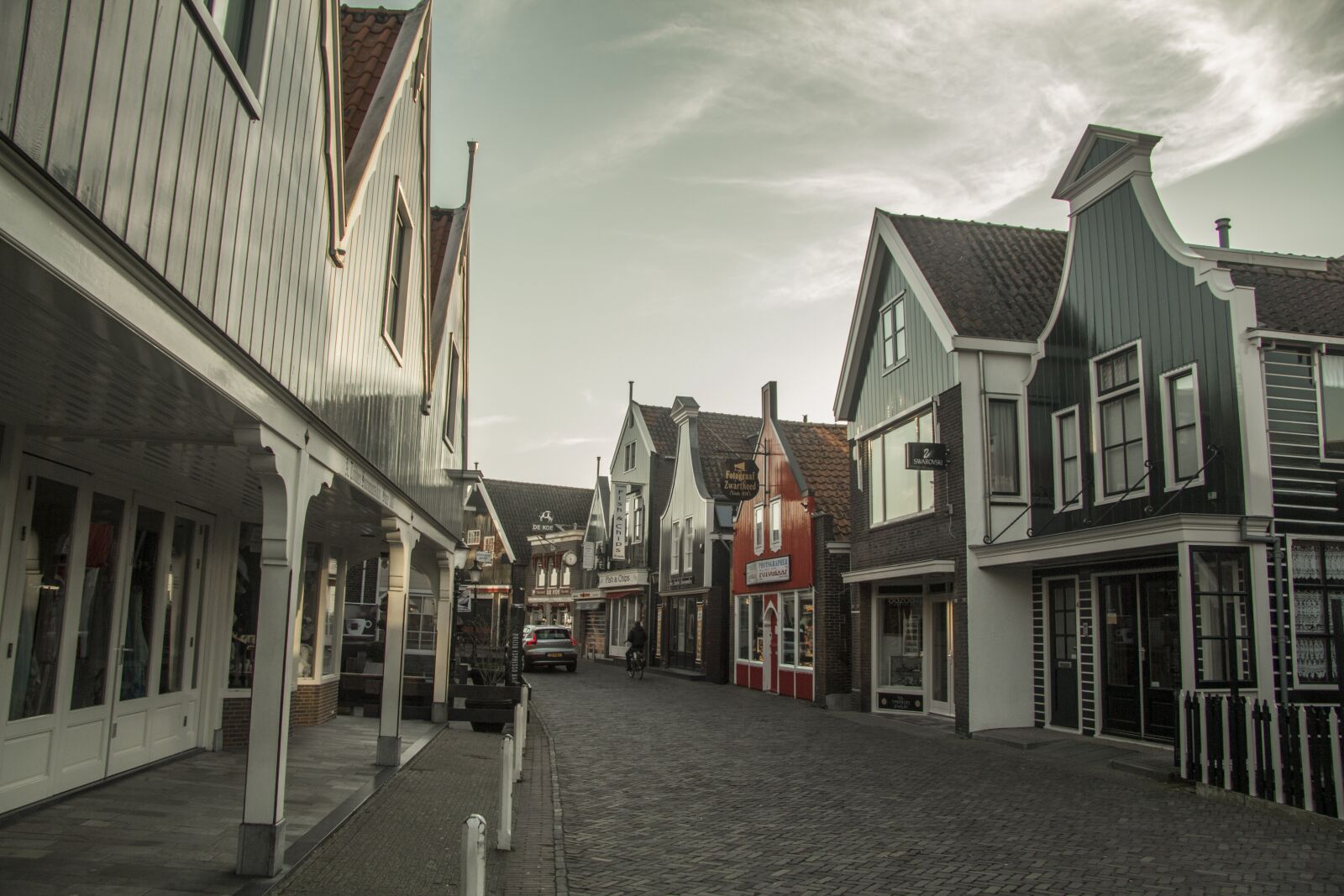 Canon EF-S 17-85mm F4-5.6 IS USM sample photo. Volendam, netherlands, north holland photography