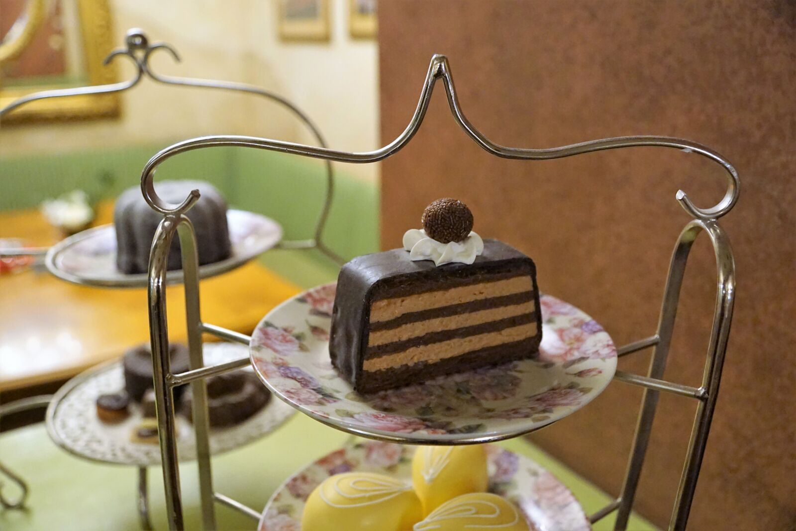 Sony ILCA-77M2 + Sony DT 16-50mm F2.8 SSM sample photo. Table, food, luxury photography