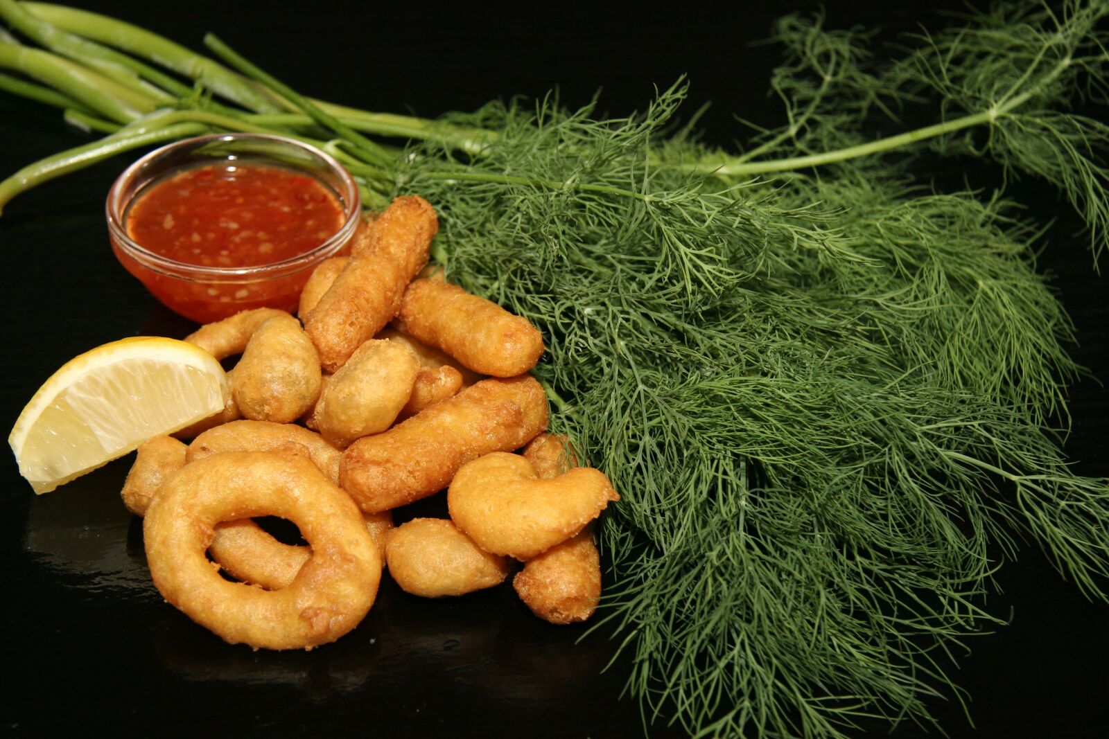 Canon EOS 20D sample photo. Fish, prawns, blæksprutteringe photography