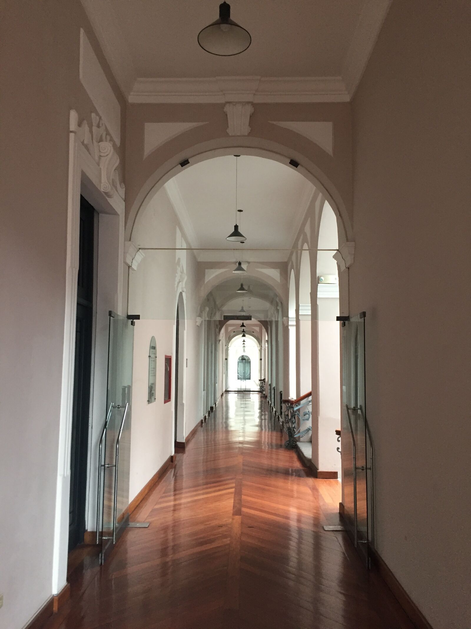 Apple iPhone 6 sample photo. Quito, historic centre, corridor photography