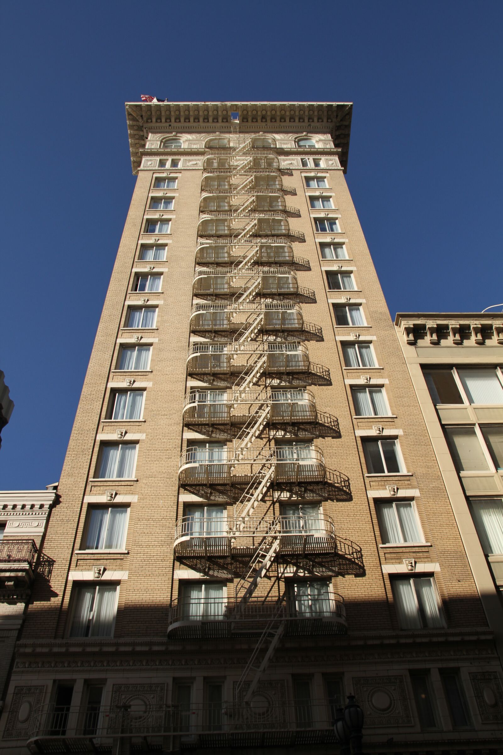 Canon EOS 7D sample photo. Union square, building, architecture photography