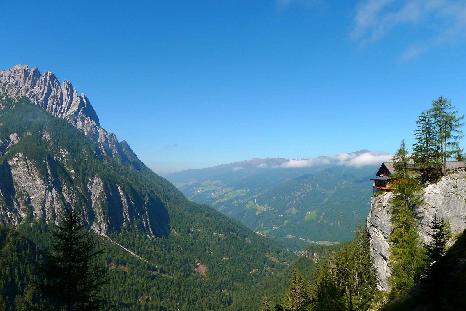 Panasonic Lumix DMC-LX5 sample photo. Landscape, mountains, mountain hut photography