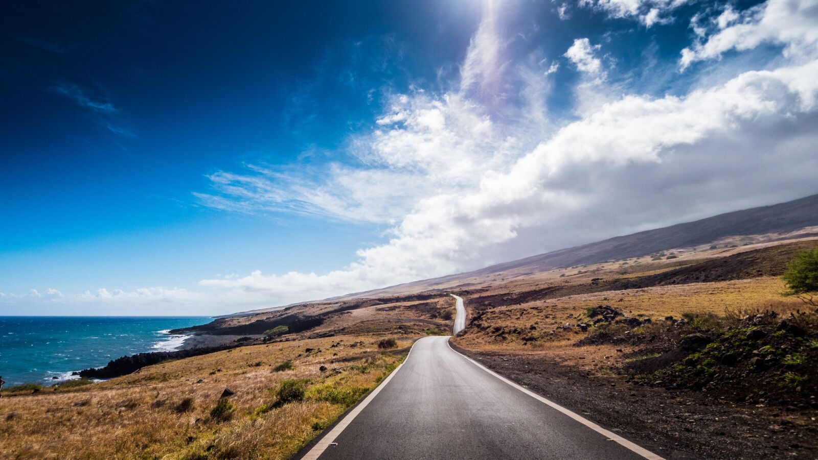 OLYMPUS M.9-18mm F4.0-5.6 sample photo. Road, maui, landscape photography