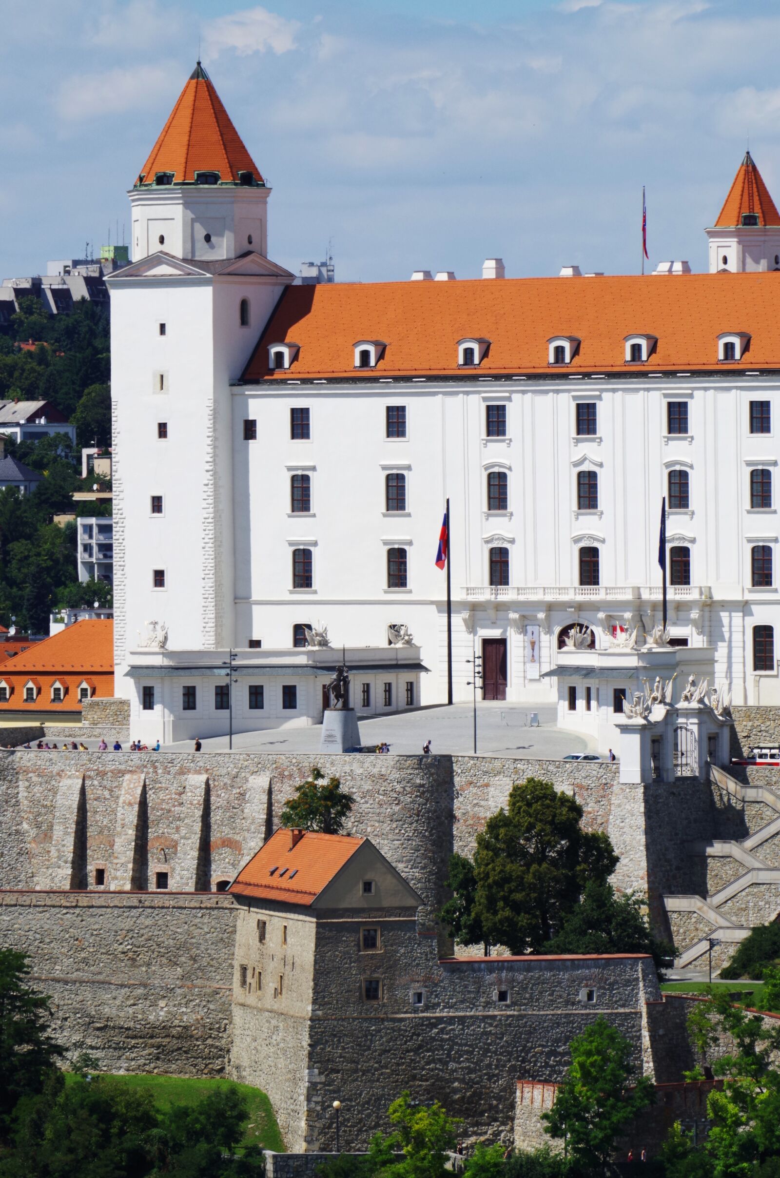 Pentax K-500 sample photo. Bratislava, slovakia, castle photography