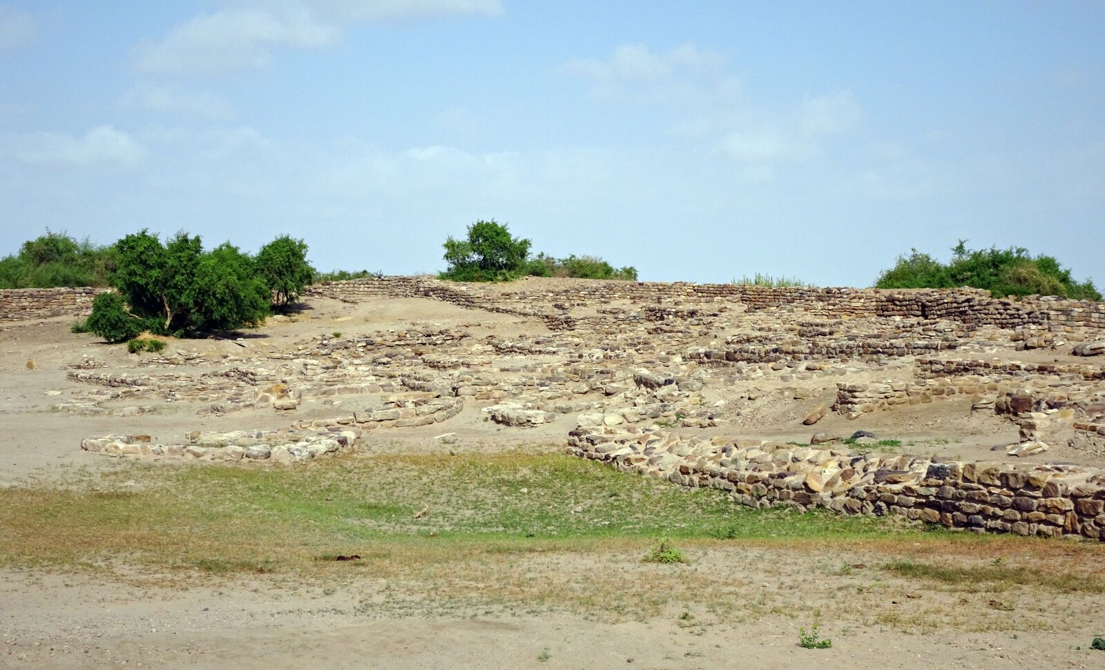 Sony Cyber-shot DSC-HX90V sample photo. Dholavira, archaeological site, excavation photography