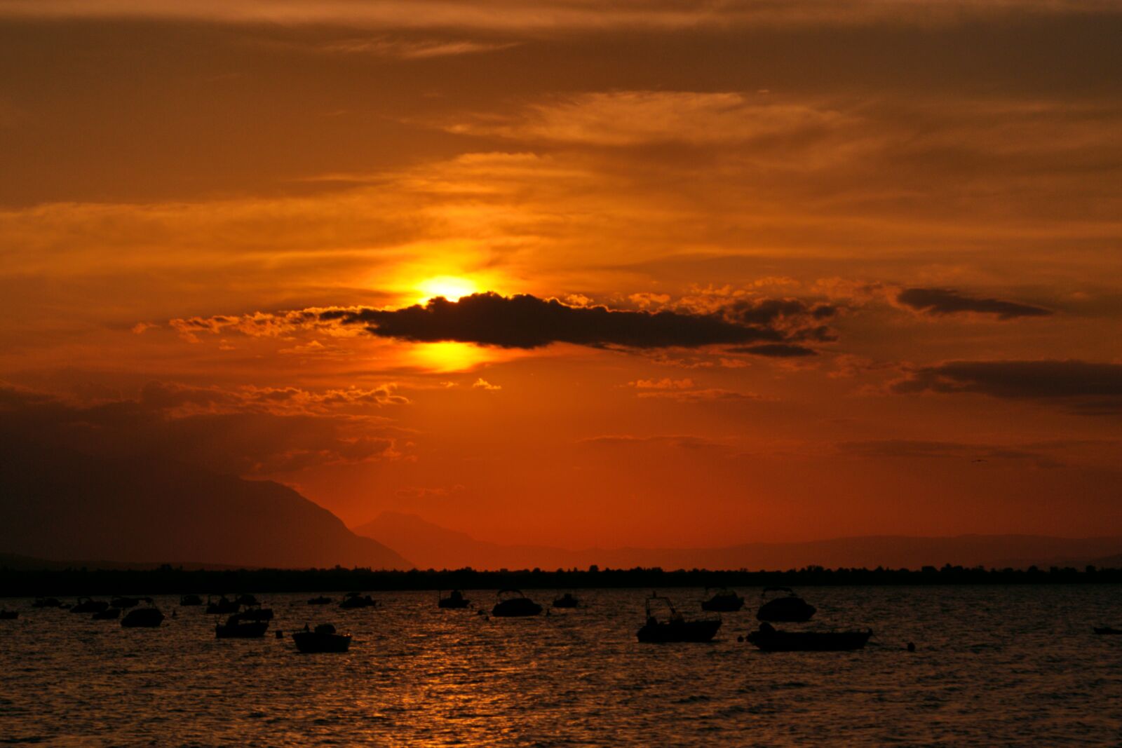 Nikon D3300 sample photo. Sunset, beach, ocean photography