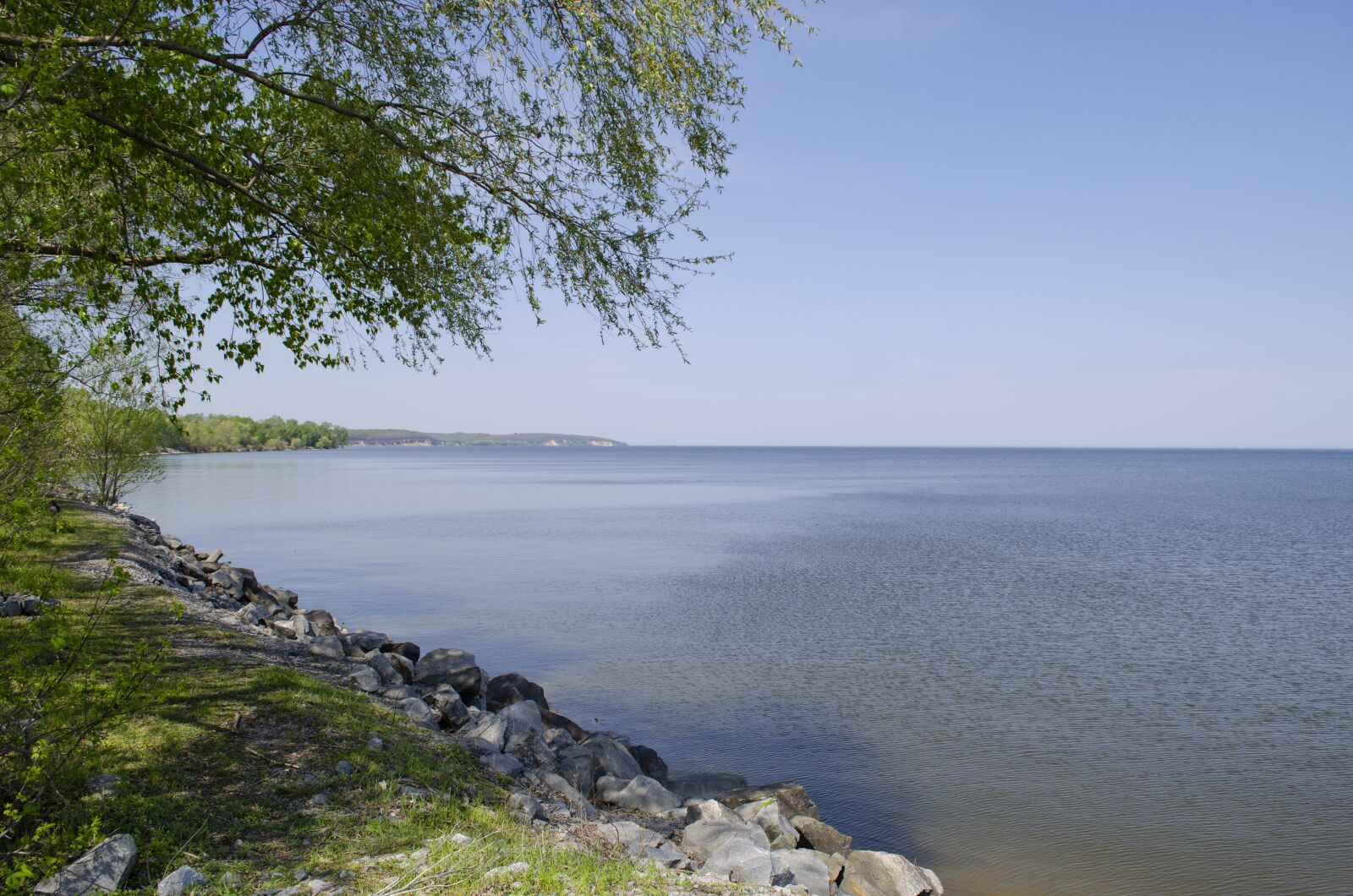 Nikon D5100 sample photo. Beach, stones, water photography