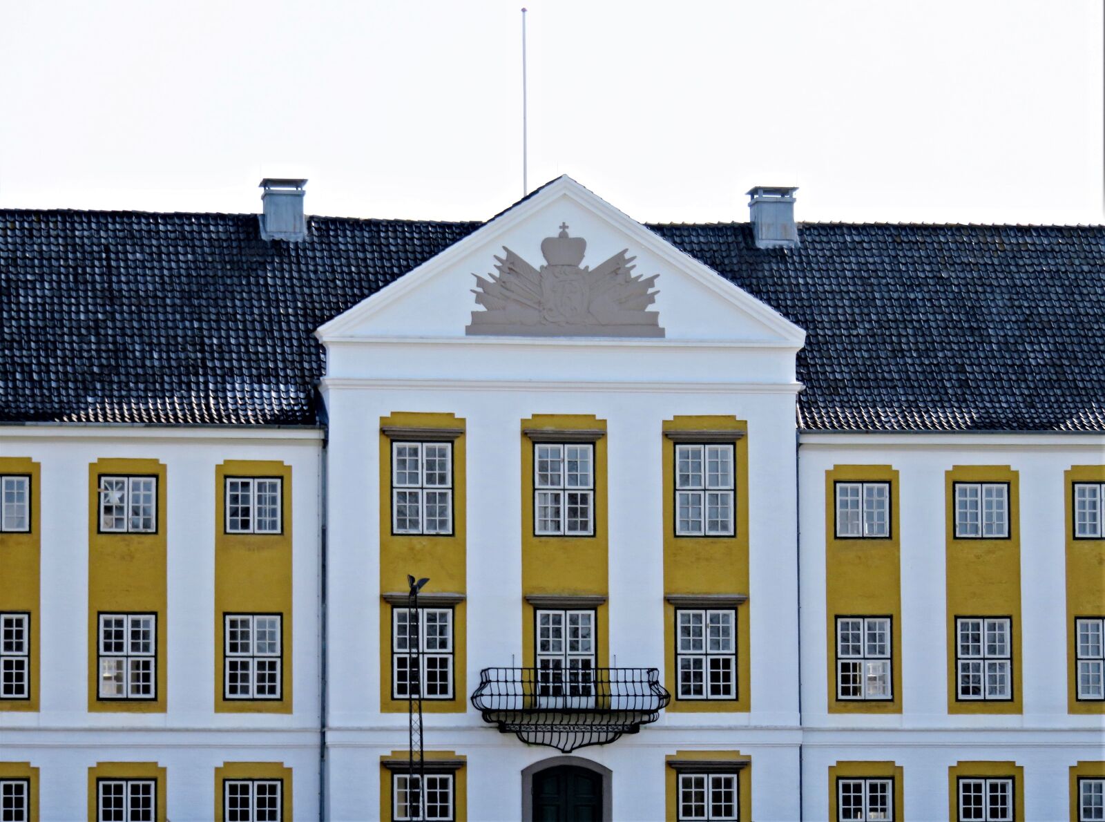 Canon PowerShot SX710 HS sample photo. The castle of augustenborg photography